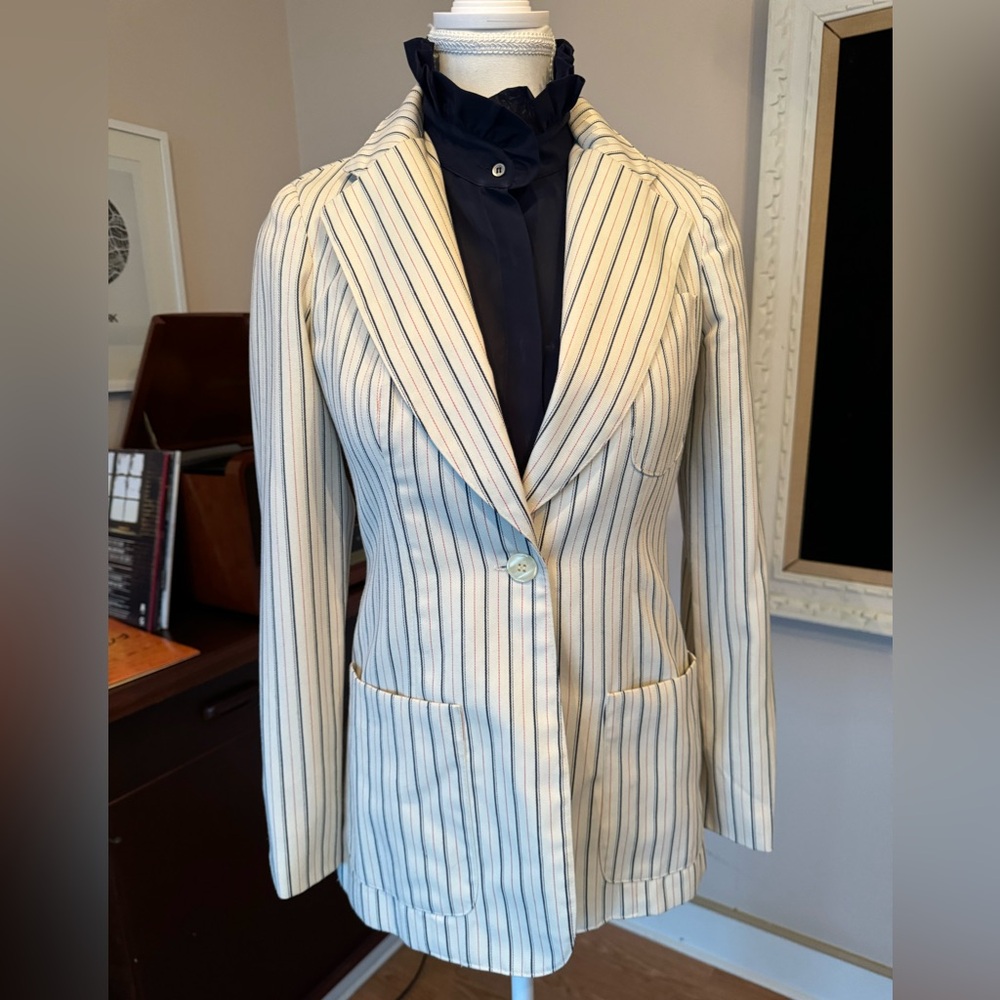 Fitted Striped Blazer With Pockets Women’s size Small